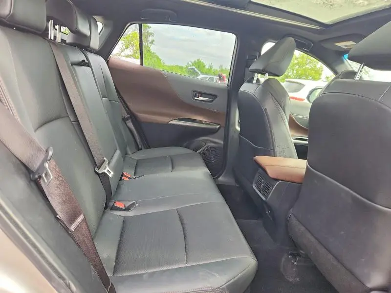 2021 TOYOTA VENZA LIMITED  