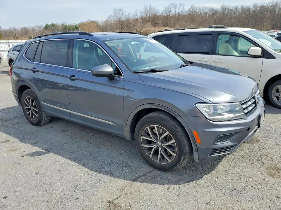 2018 VOLKSWAGEN TIGUAN SE  