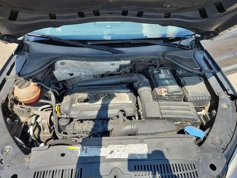 2015 VOLKSWAGEN TIGUAN S  