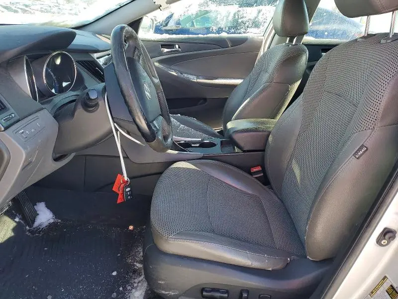 2011 HYUNDAI SONATA SE  