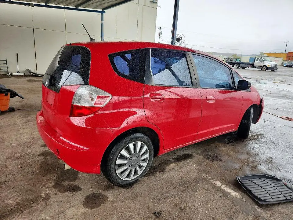 2011 HONDA FIT   