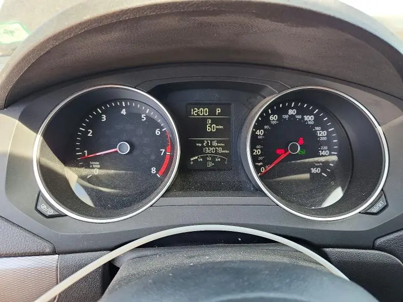 2016 VOLKSWAGEN JETTA SE  