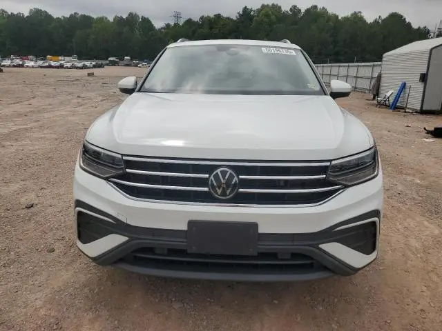 2022 VOLKSWAGEN TIGUAN SE  