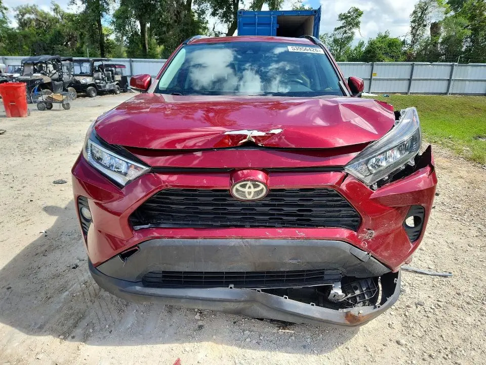 2020 TOYOTA RAV4 XLE  