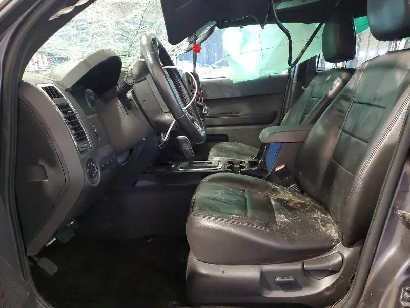 2011 FORD ESCAPE LIMITED  