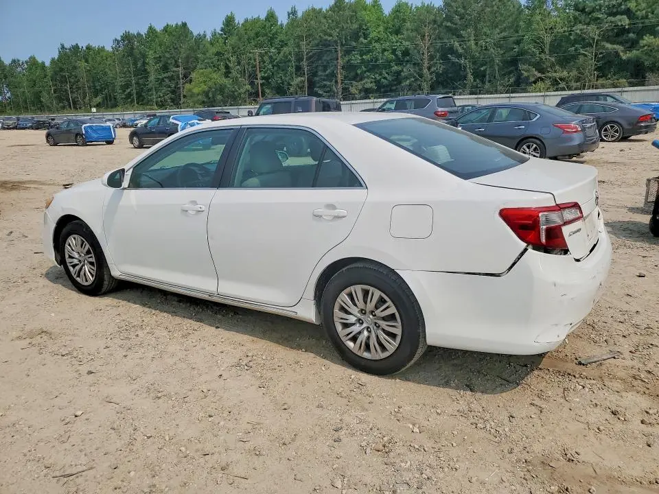 2013 TOYOTA CAMRY LE  
