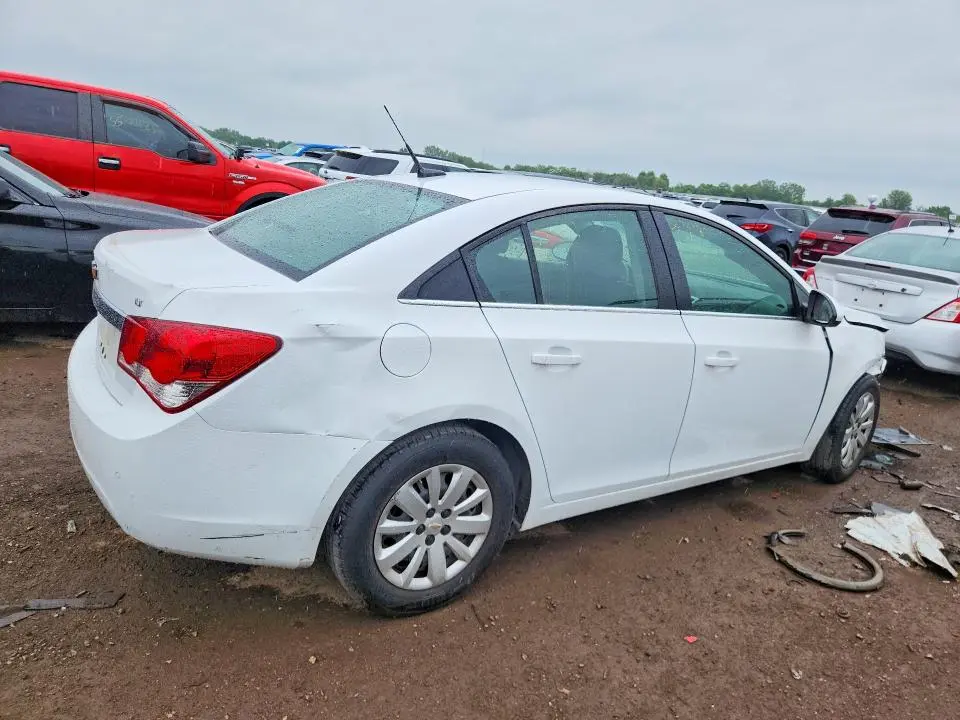 2011 CHEVROLET CRUZE LT  
