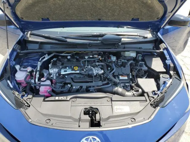 2025 TOYOTA PRIUS LE  