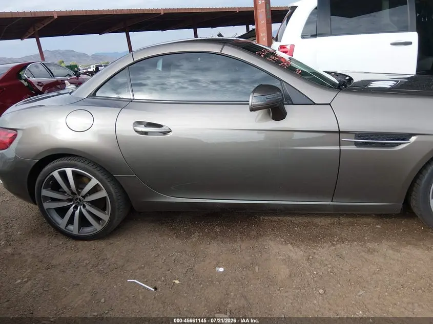 2018 MERCEDES-BENZ SLC 300  