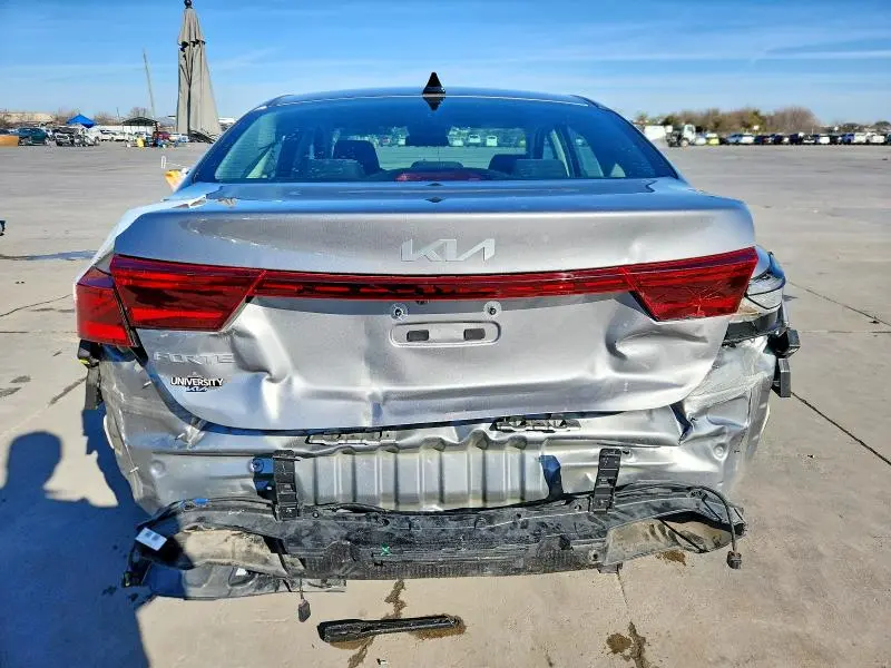 2024 KIA FORTE   