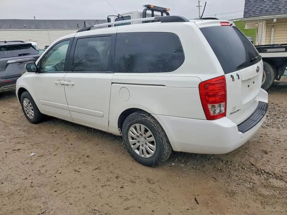2012 KIA SEDONA LX  