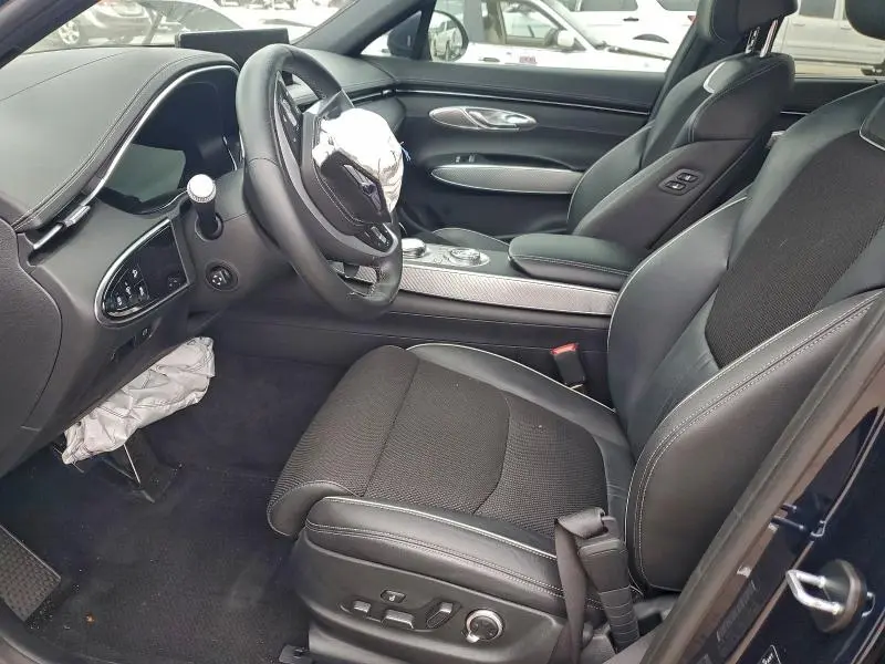2023 GENESIS GV70 BASE  