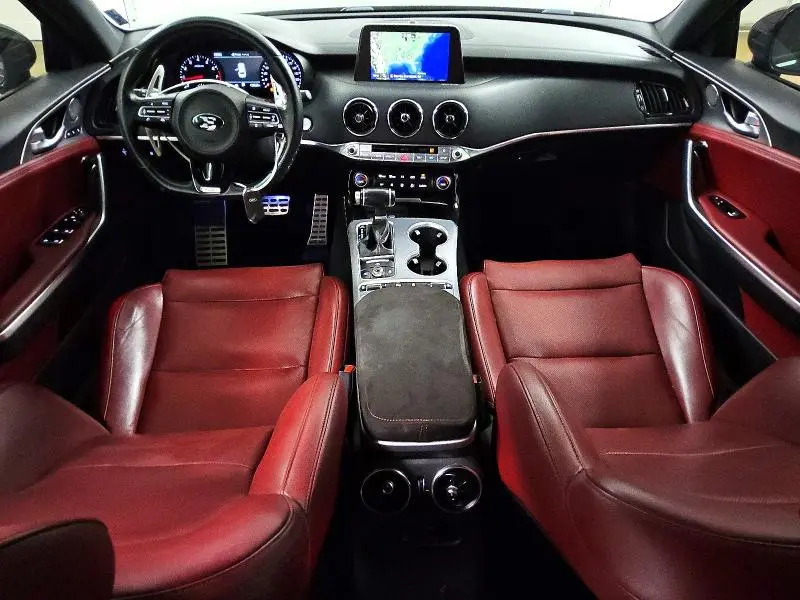 2020 KIA STINGER GT1  