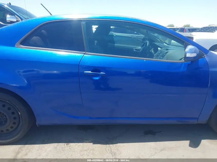 2013 KIA FORTE KOUP SX