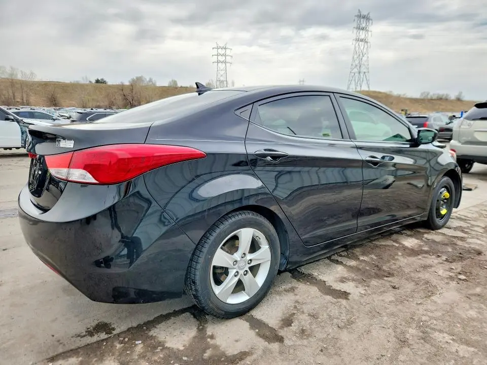 2012 HYUNDAI ELANTRA GLS  