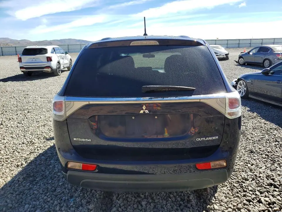 2014 MITSUBISHI OUTLANDER ES  