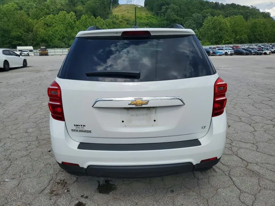 2017 CHEVROLET EQUINOX LT  