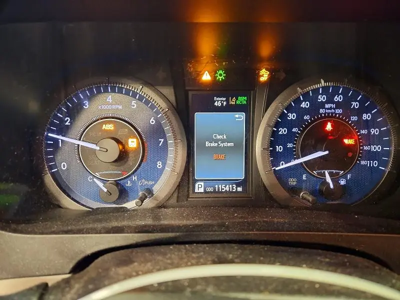 2018 TOYOTA SIENNA XLE  