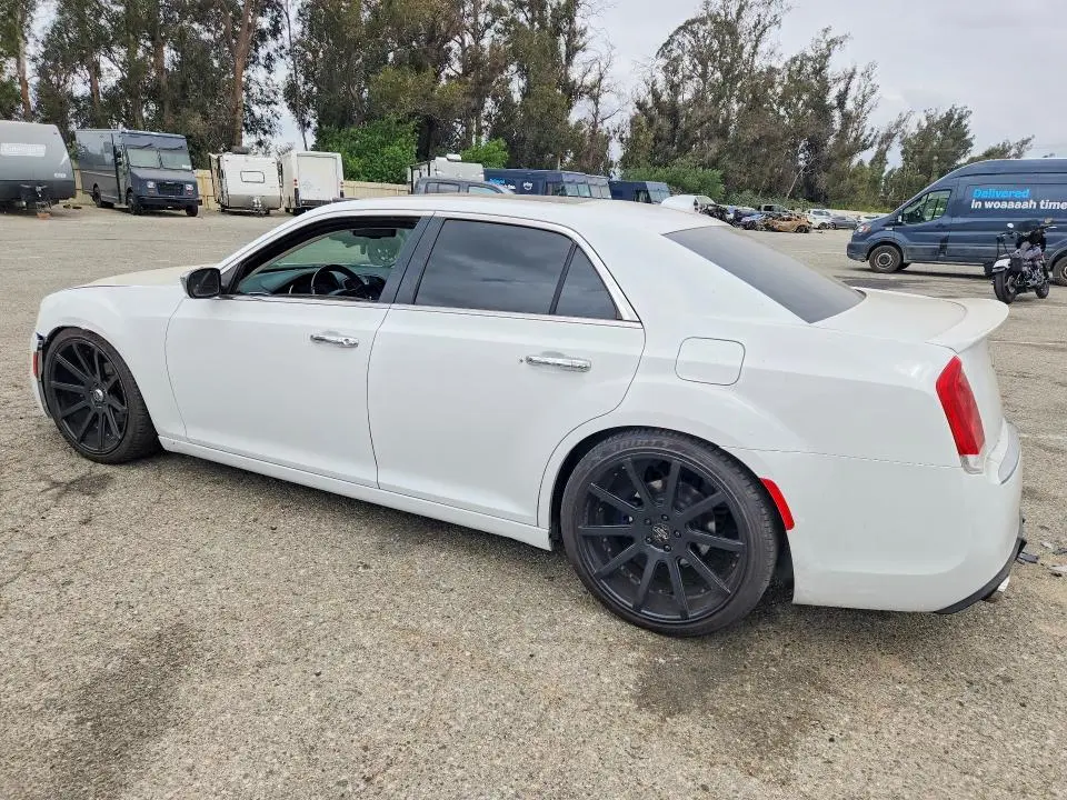 2015 CHRYSLER 300C   