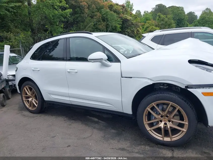 2025 PORSCHE MACAN T