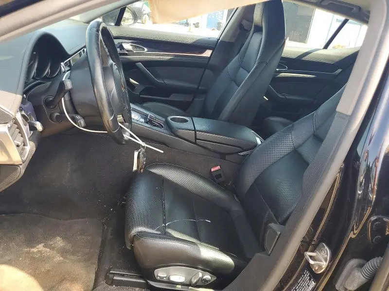 2016 PORSCHE PANAMERA 2  