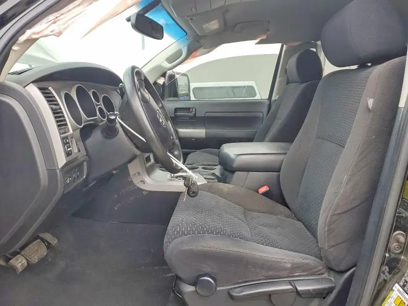 2011 TOYOTA TUNDRA GRADE  