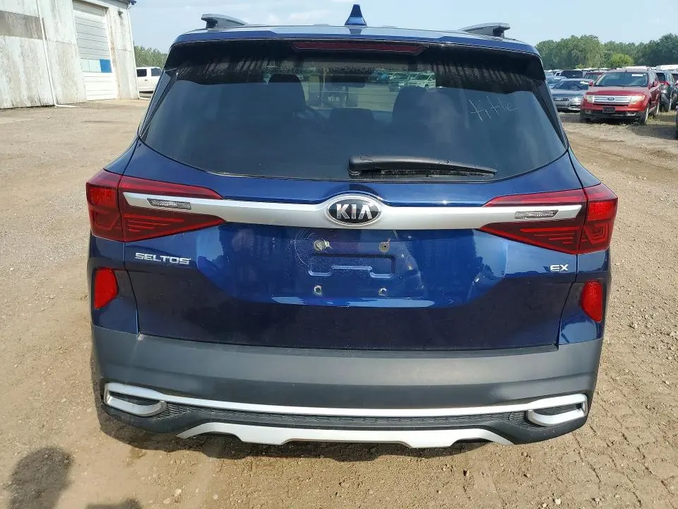 2021 KIA SELTOS EX  