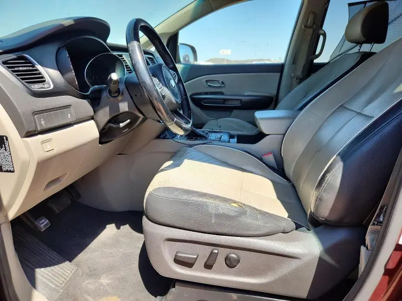 2017 KIA SEDONA LX  
