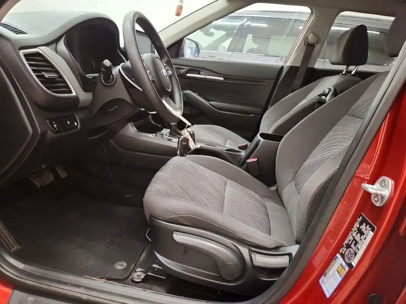 2021 KIA SELTOS LX  