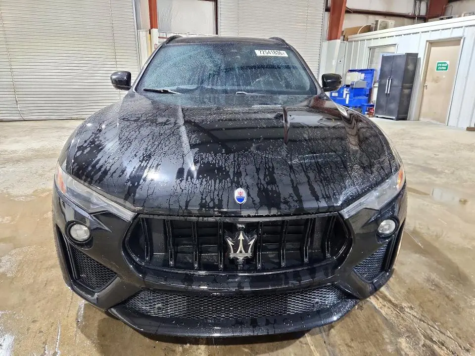 2017 MASERATI LEVANTE LUXURY  