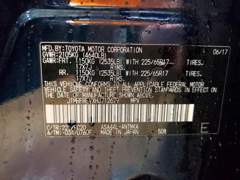 2017 TOYOTA RAV4 XLE  