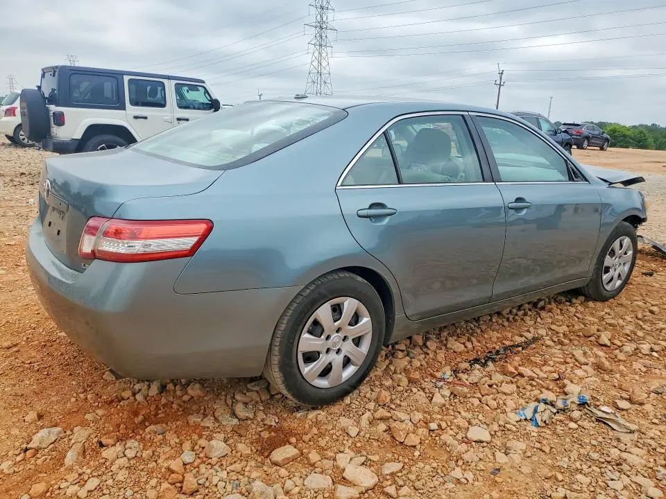 2010 TOYOTA CAMRY LE  
