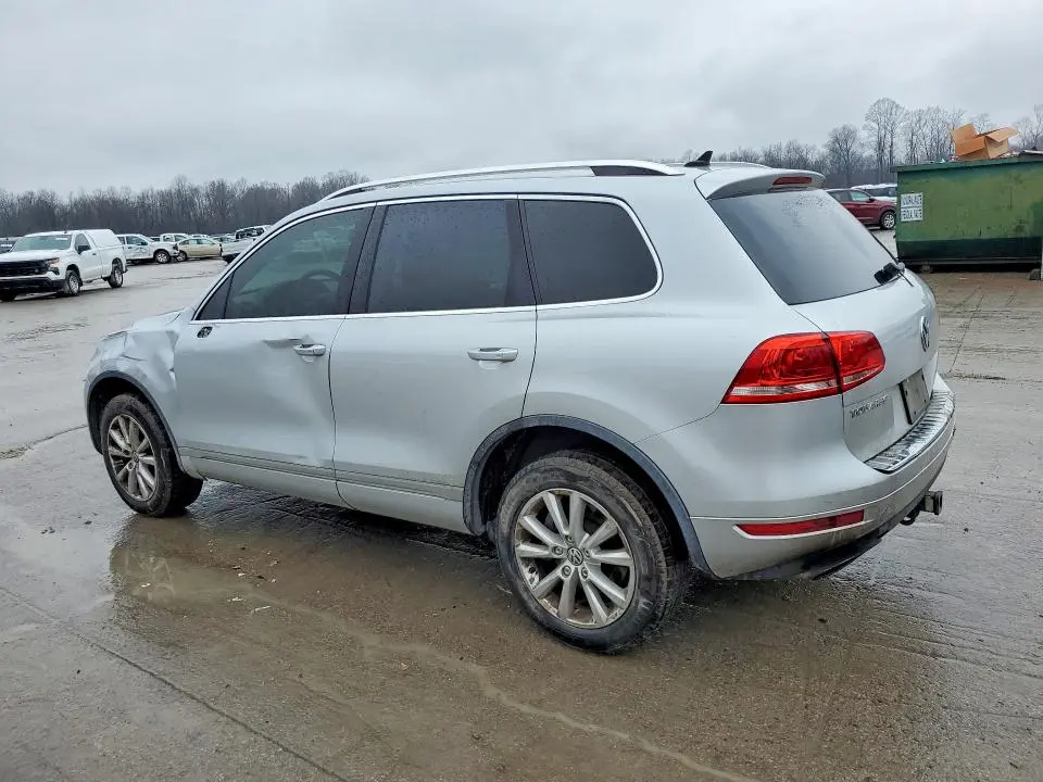 2014 VOLKSWAGEN TOUAREG V6  