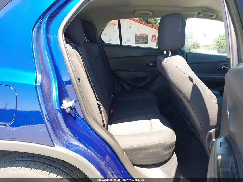 2017 CHEVROLET TRAX LT