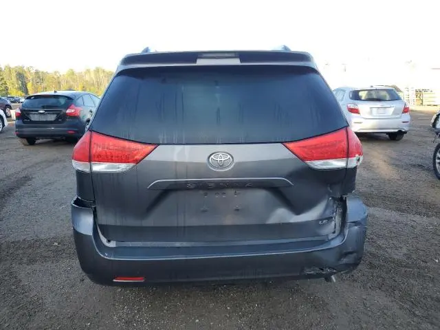2012 TOYOTA SIENNA LE  