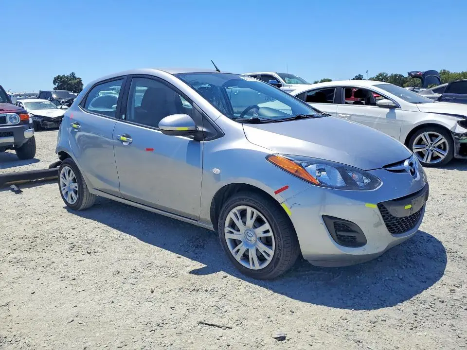 2011 MAZDA MAZDA2   