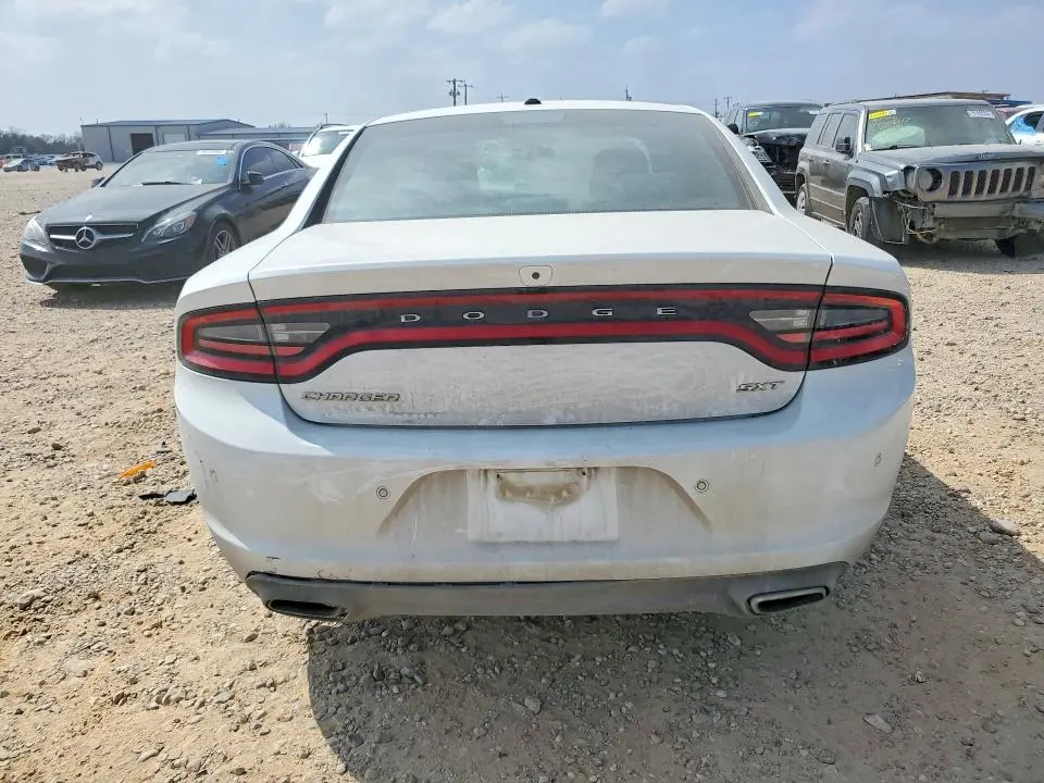 2018 DODGE CHARGER SXT  