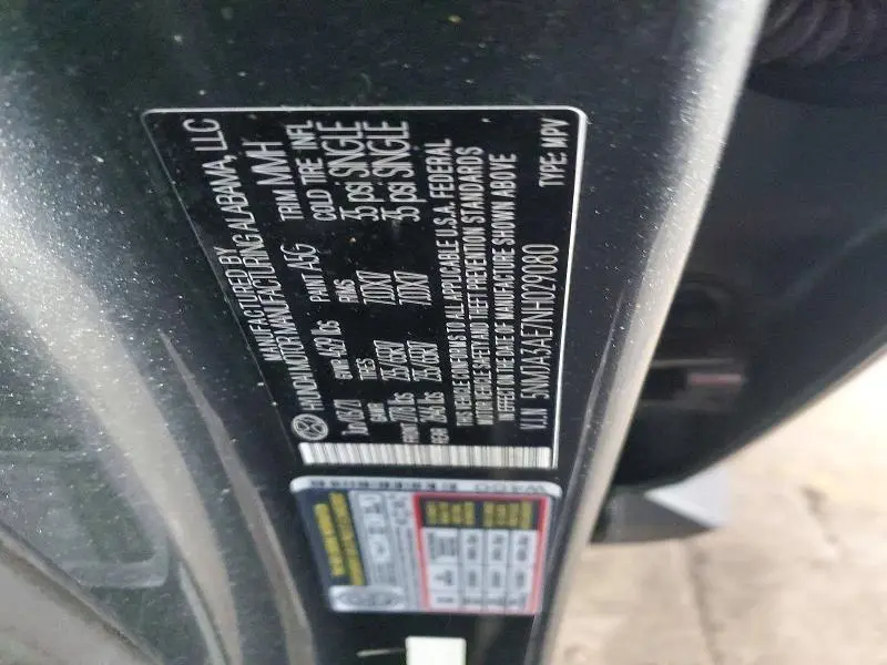 2022 HYUNDAI TUCSON SE  