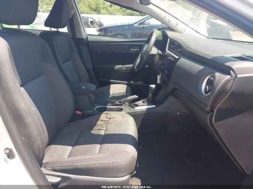 2017 TOYOTA COROLLA LE