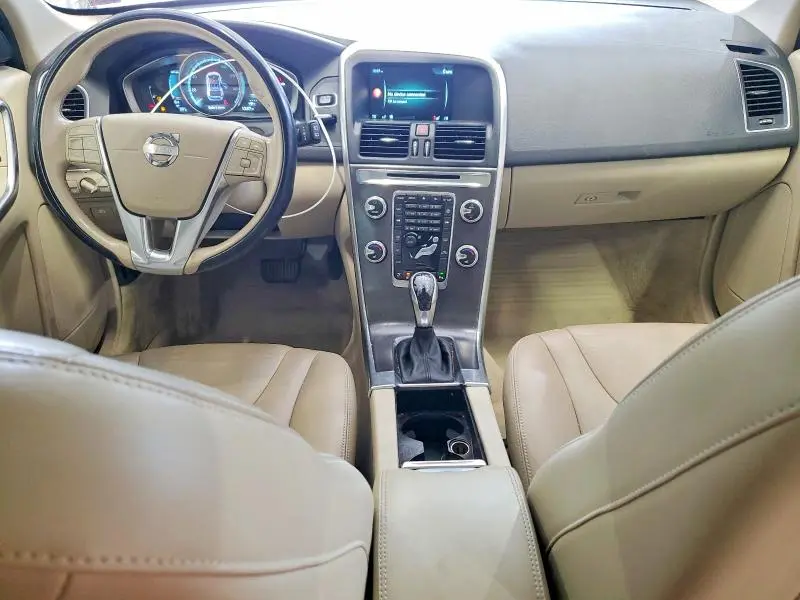 2015 VOLVO XC60 T5 PREMIER  