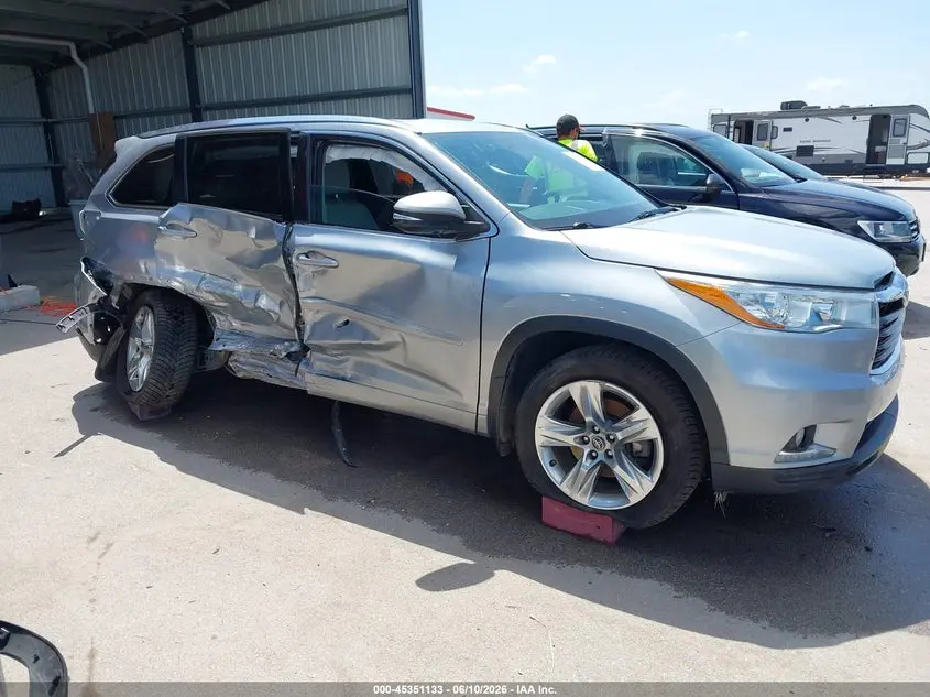 2016 TOYOTA HIGHLANDER LIMITED V6