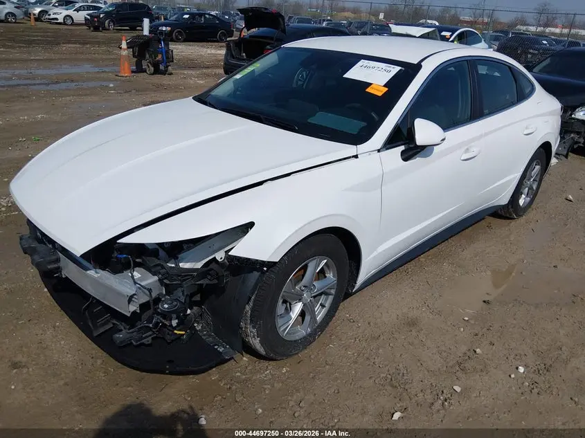 2022 HYUNDAI SONATA SE