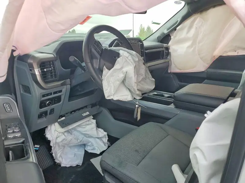 2024 FORD F150 XLT  