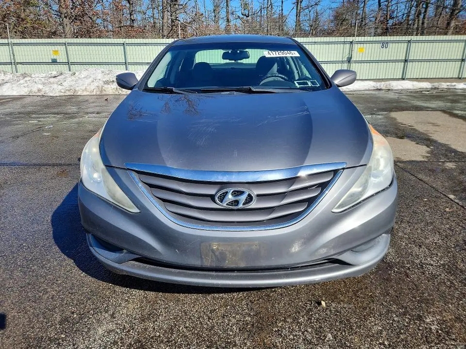 2012 HYUNDAI SONATA GLS  