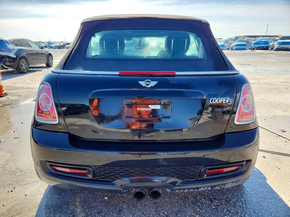 2014 MINI COOPER S  