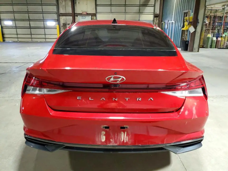 2022 HYUNDAI ELANTRA SEL  