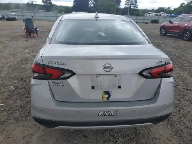 2021 NISSAN VERSA SV  