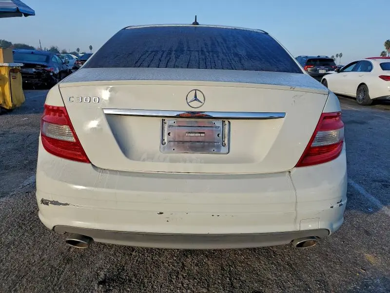 2011 MERCEDES-BENZ C 300  
