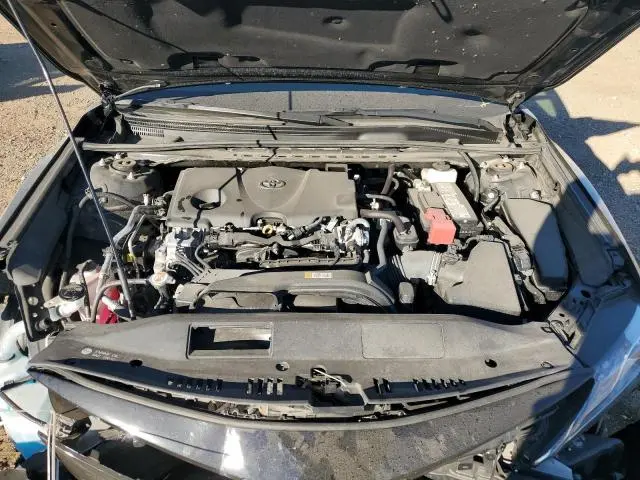 2024 TOYOTA CAMRY XLE  