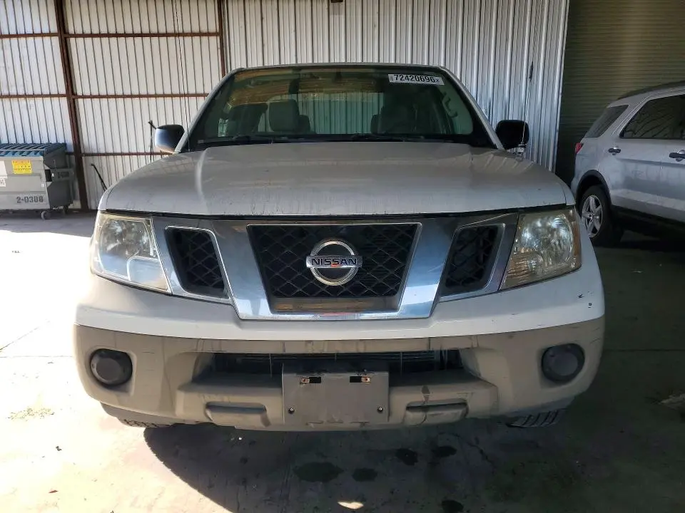 2014 NISSAN FRONTIER S  